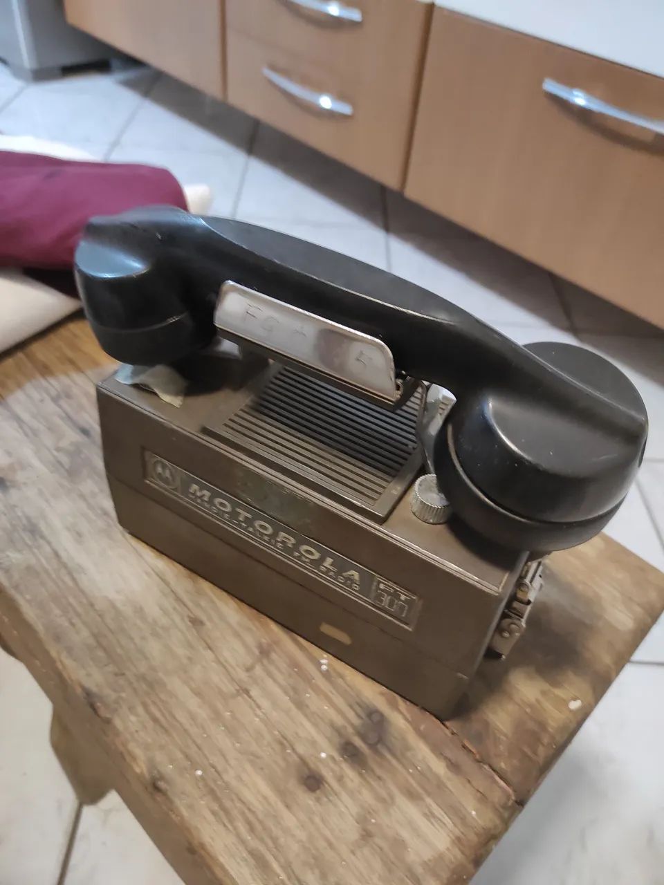 HANDIE-TALKIE ,Rádio Motorola PT 300,Leia: - Foto 6