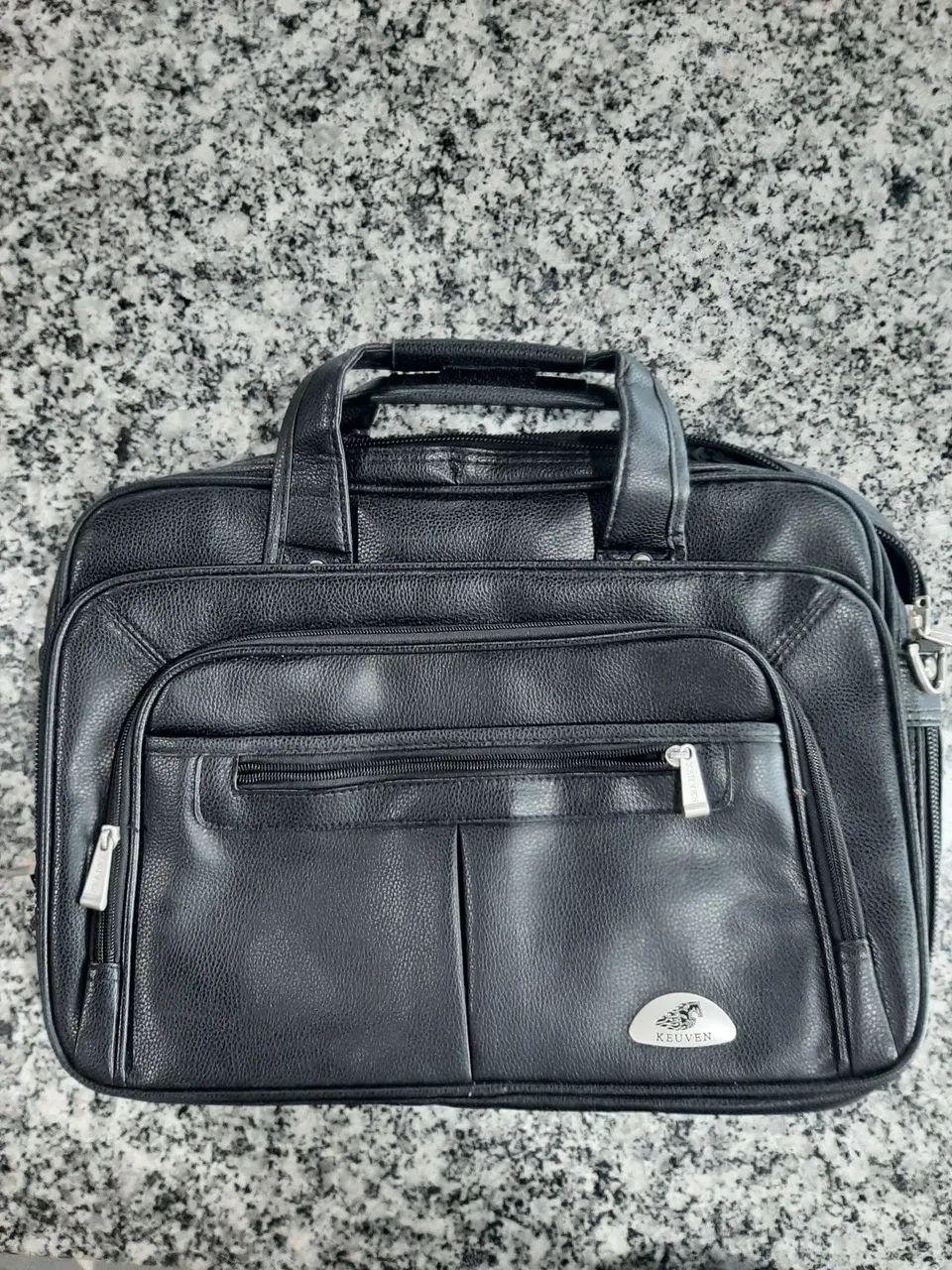 Bolsa para notebook em couro.