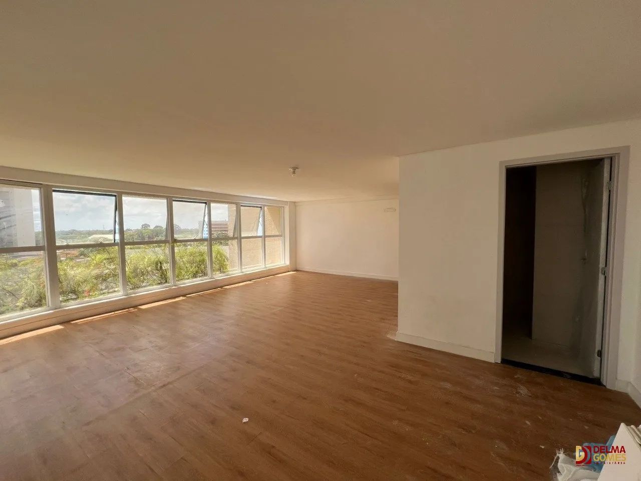 Sala Comercial Moderna com Vista para o Mar - Foto 4