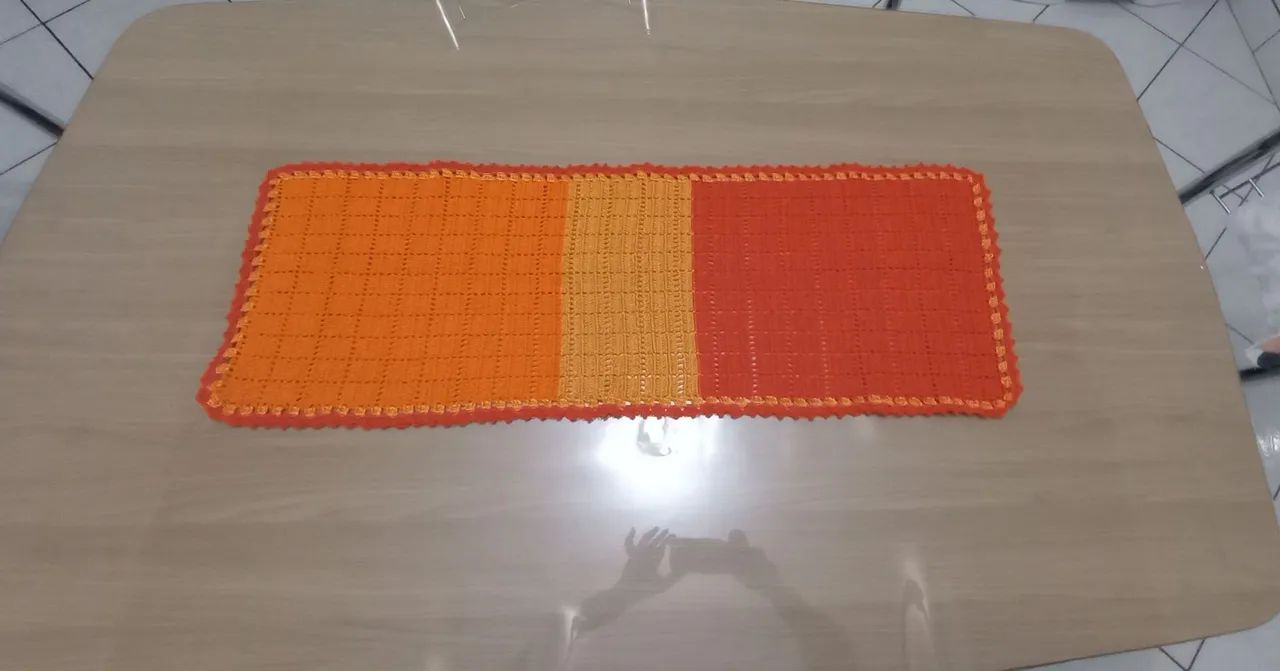 Caminho de mesa de crochê  - Foto 3