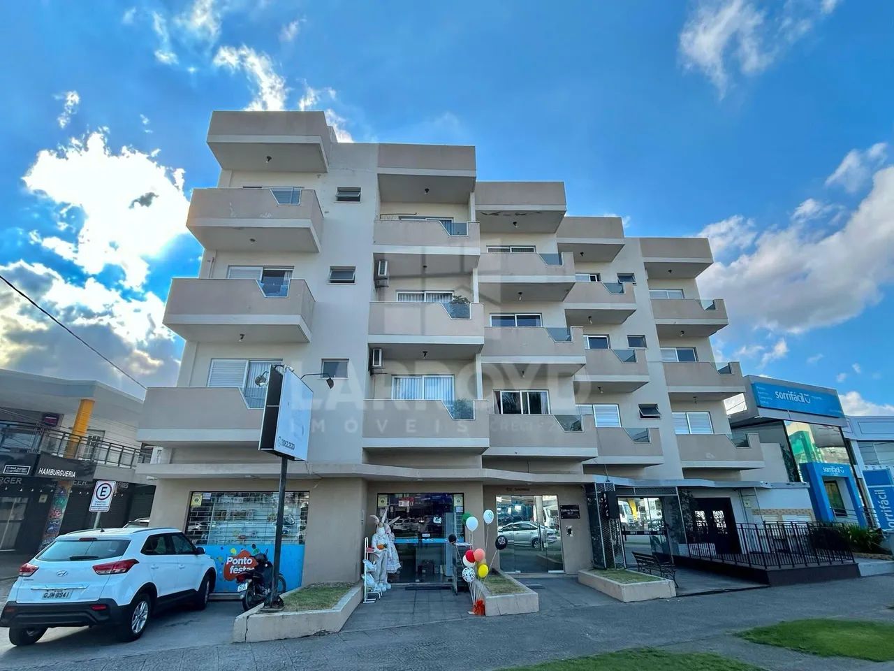 Apartamento para alugar no Edifício Sabrina