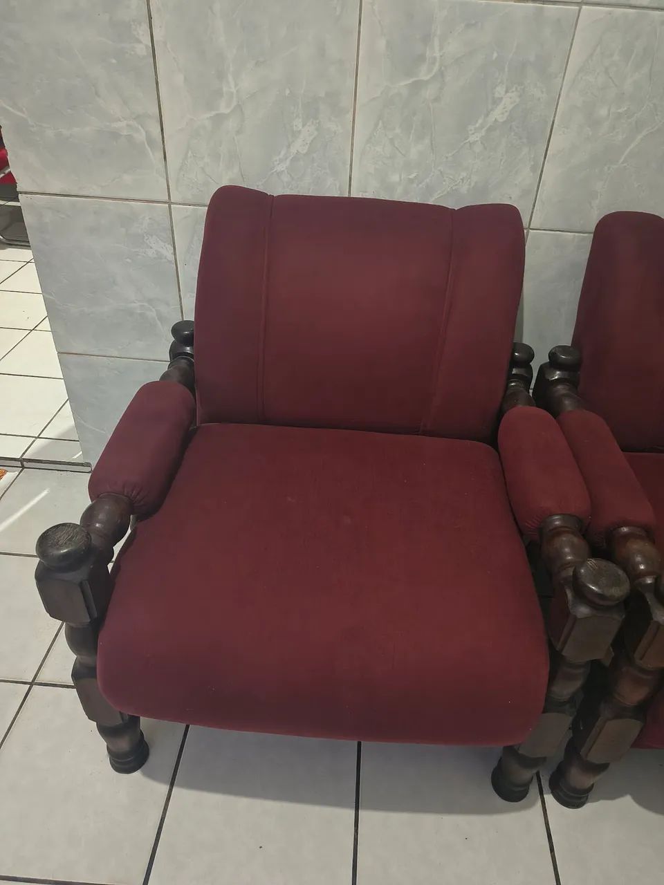 Cadeiras/ Poltronas de Sala - Foto 2