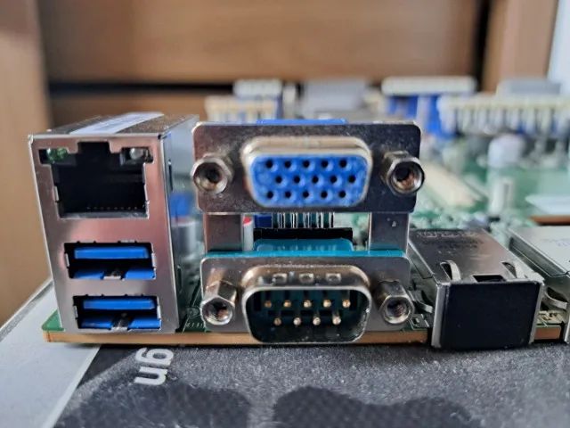 Kit Placa Mãe + processadores Server/Workstation Intel Xeon para operações de IA - Foto 4