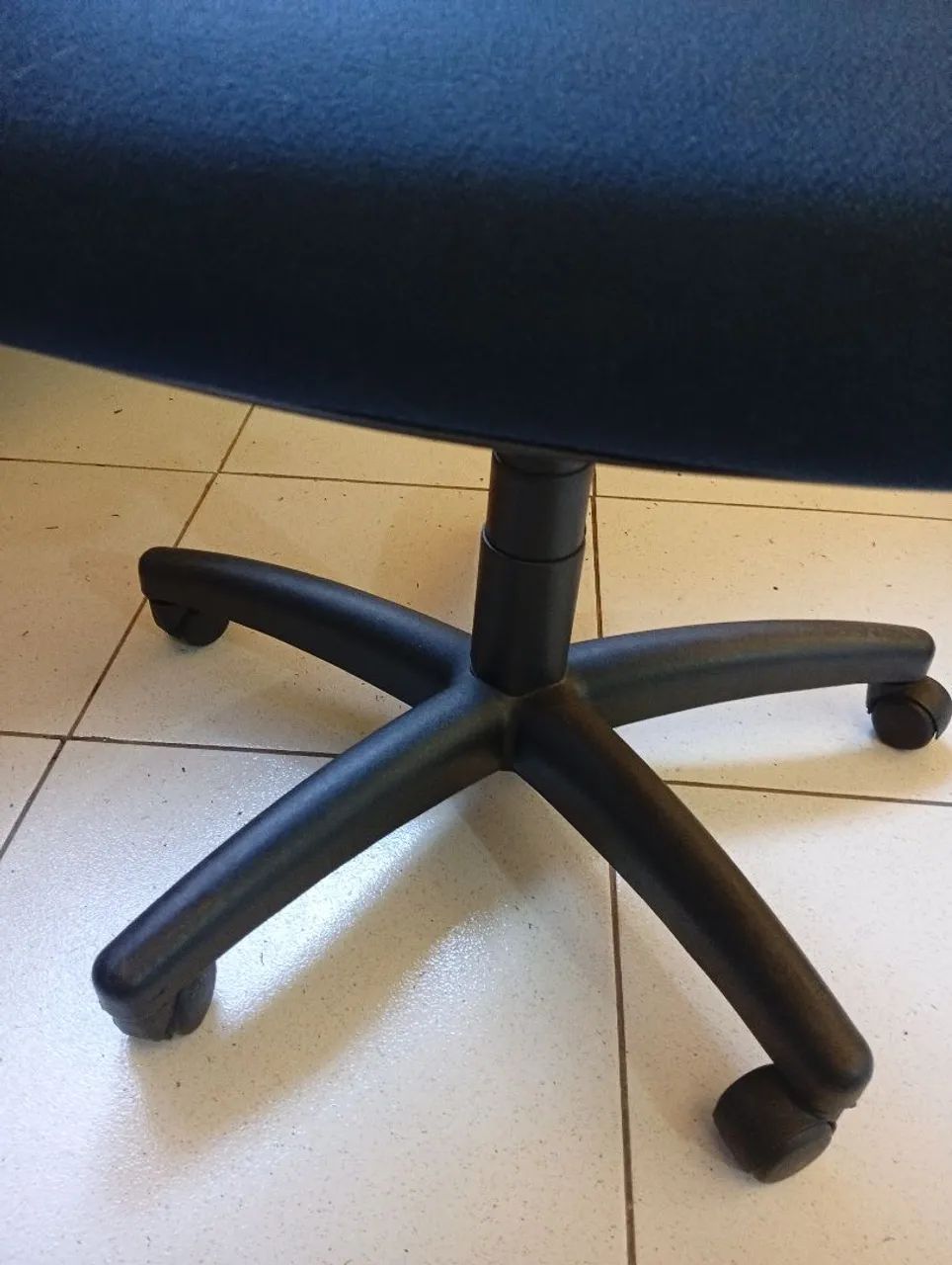 Cadeira de escritório  - Foto 4