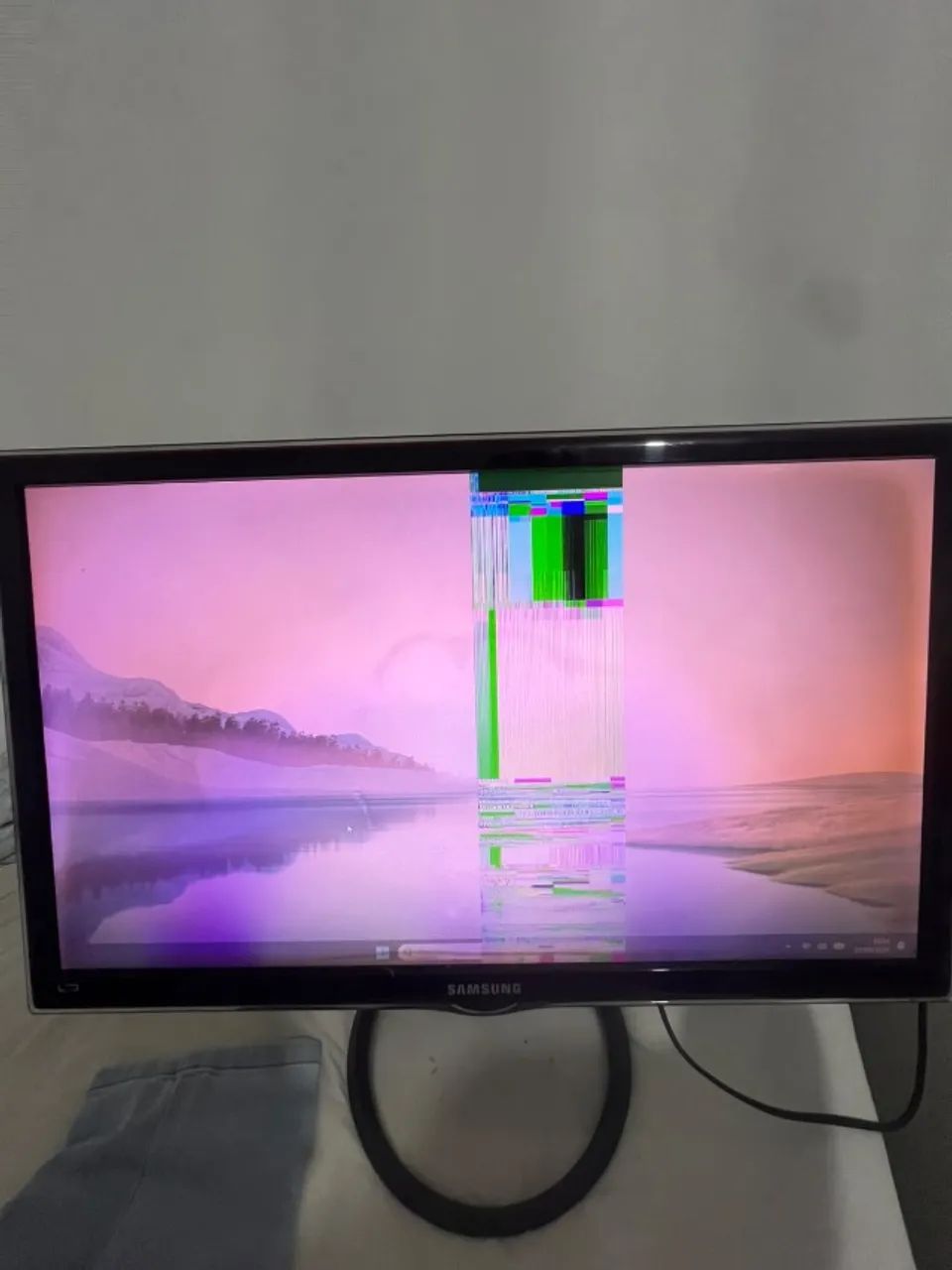 Monitor Samsung (COM DEFEITO)