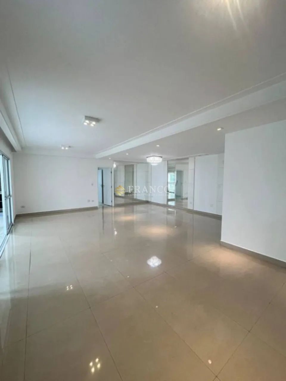 Apartamento com 4 dormitórios para alugar, 176 m² - Edifício Ekobé - Taubaté/SP - Foto 3