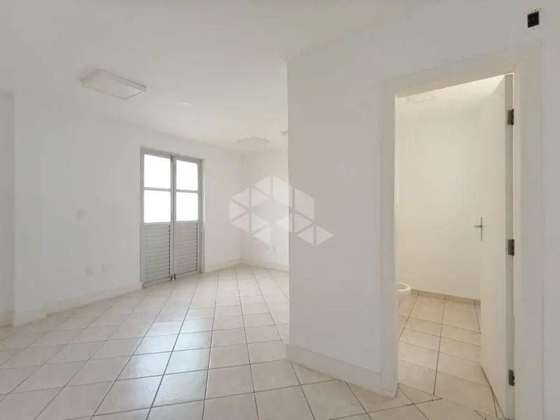 Sala comercial 58M² para locação no Centro  Rua Felipe Schmidt - Foto 2