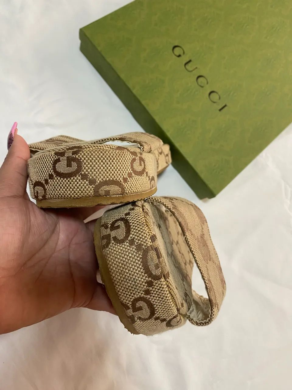 Sandália Gucci TAM 38 - Foto 2