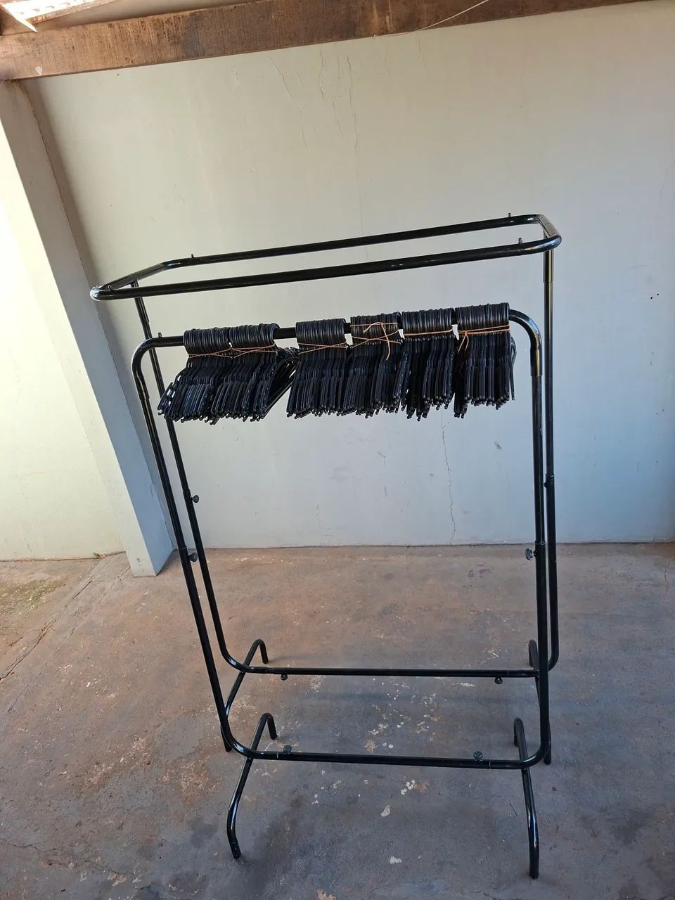 Arara de roupa  - Foto 3