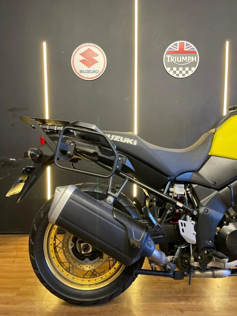 SUZUKI V-STROM XT 1000 - 2020 IMPECÁVEL  - Foto 4