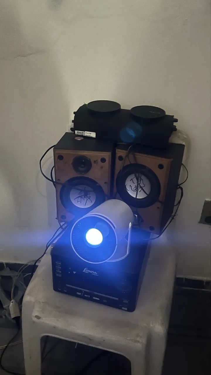 Vendo projetor com som adaptado  - Foto 4