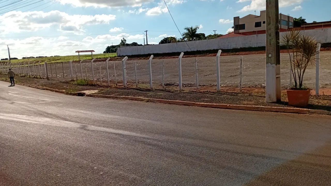 Aluga-se terreno em Sabáudia - Foto 2