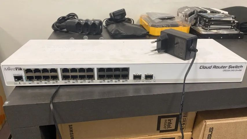 MikroTik CRS326-24G-2S+RM 