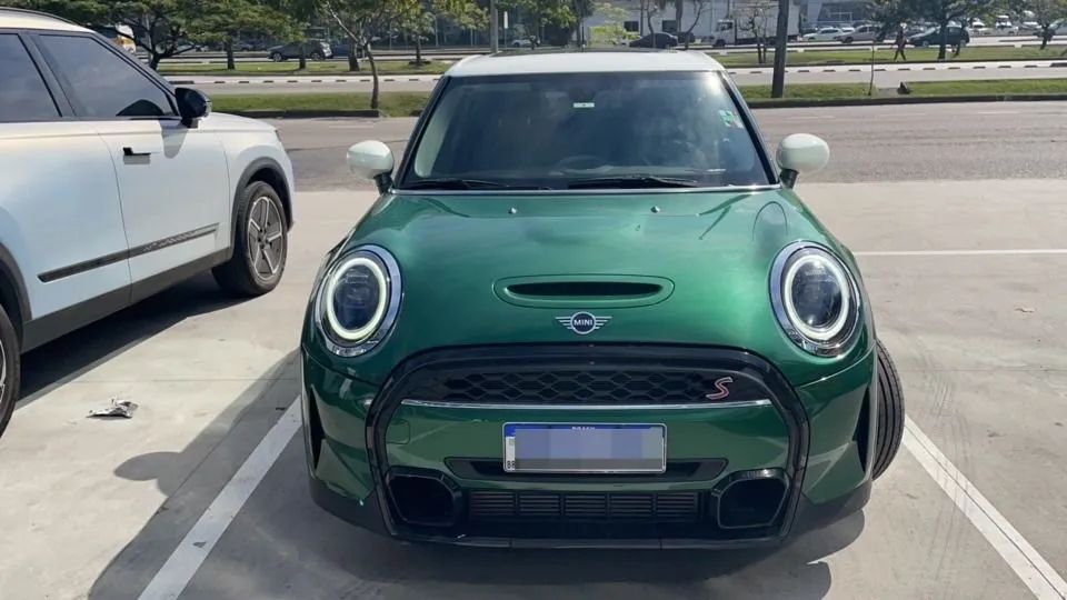 Mini Cooper S 2.0 Turbo 16V 5P Aut. 2024