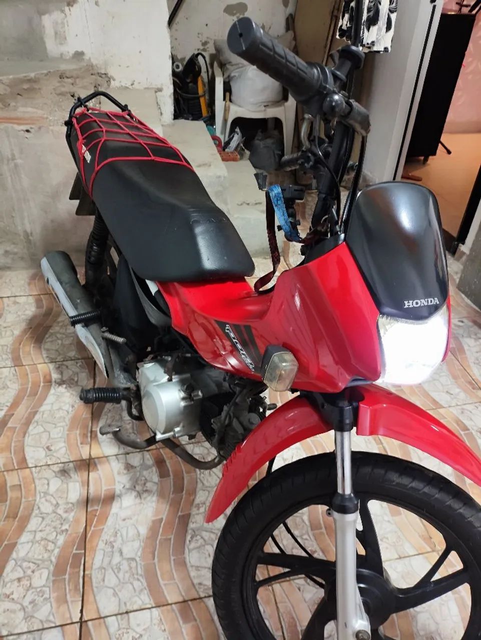 Honda pop 2012 vd/tr em uma mais nova e dou volta. - Foto 4