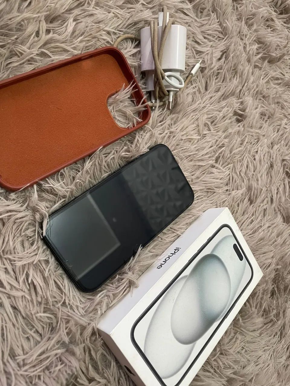 iPhone 15 256gb bateria 100% apenas 5 meses de uso - Celulares e