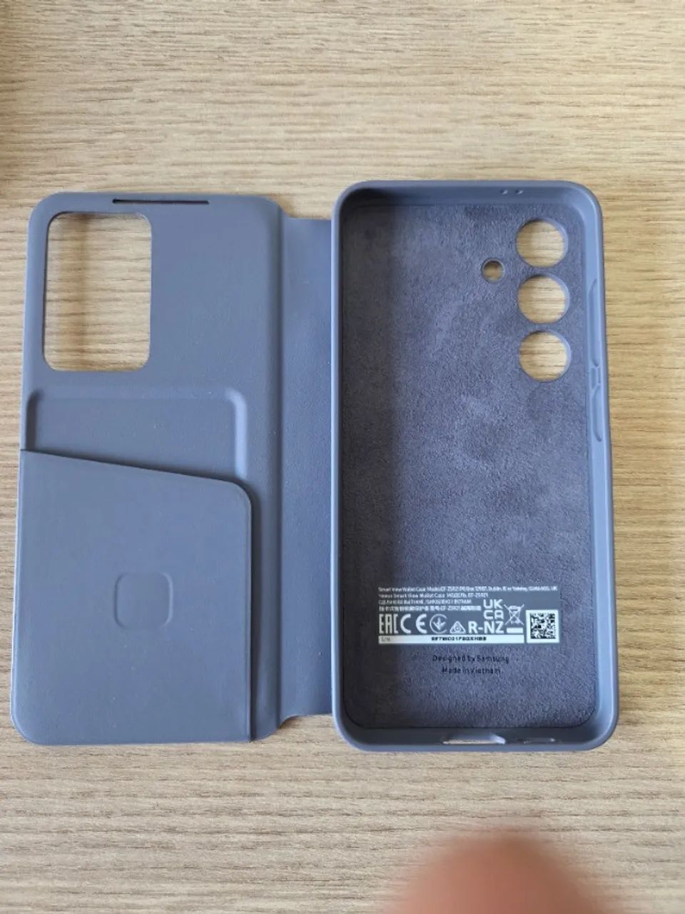 Capa Celular Case Smart View Wallet para Samsung Galaxy S24 - Foto 5