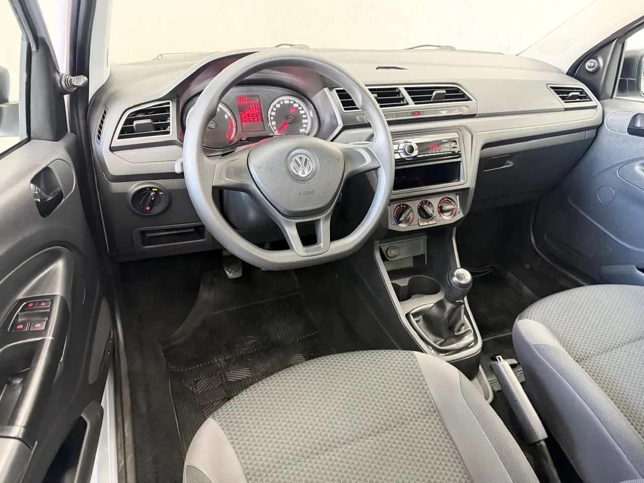 Volkswagen Saveiro Robust 1.6 Total Flex 8V 2020 - Foto 5