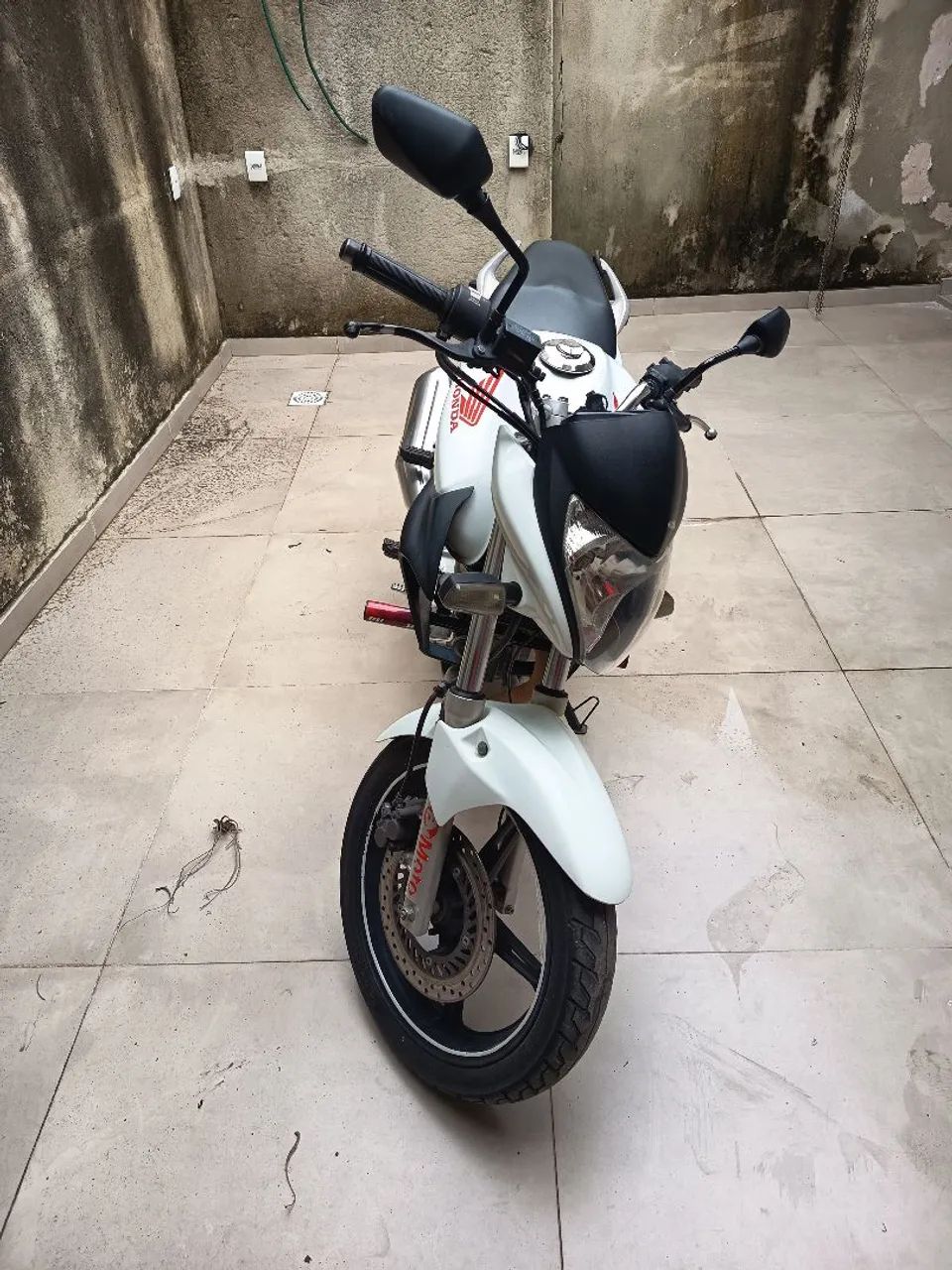 CB 300 - Oportunidade KM Baixíssimo  - Foto 4