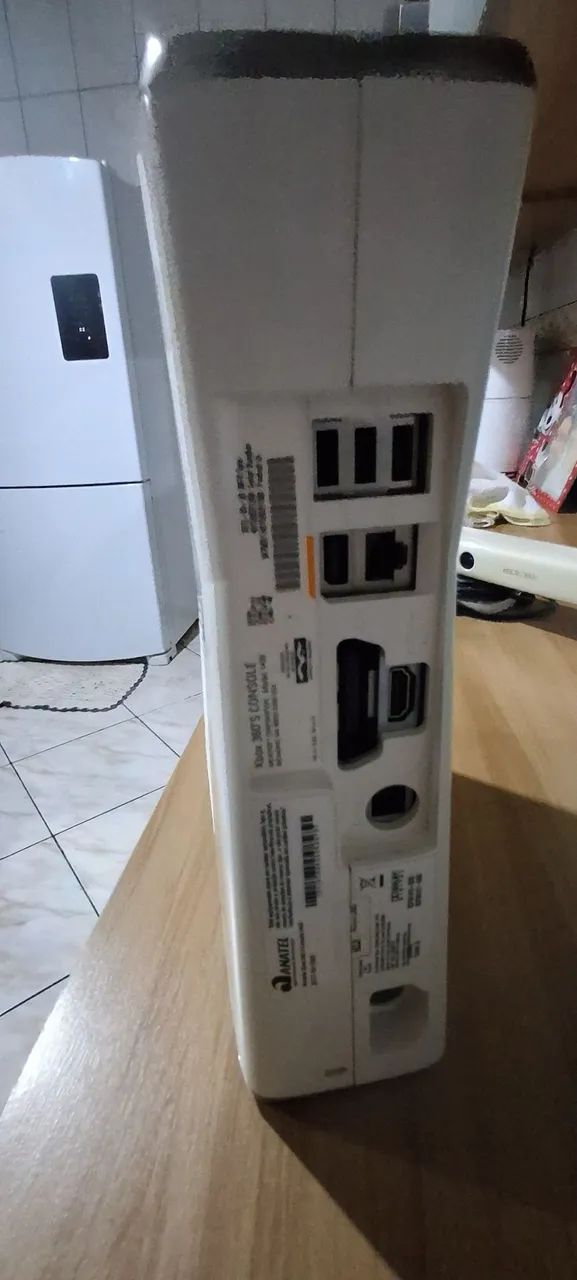 Xbox 360 slim Branco com caixa e kinect - Foto 3