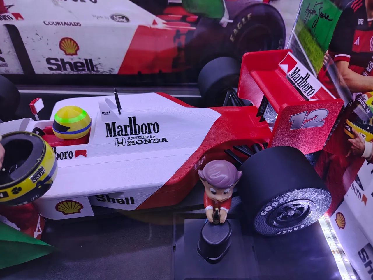 MCLAREN DO AYRTON SENNA MP 4X4 55cmX28cm 