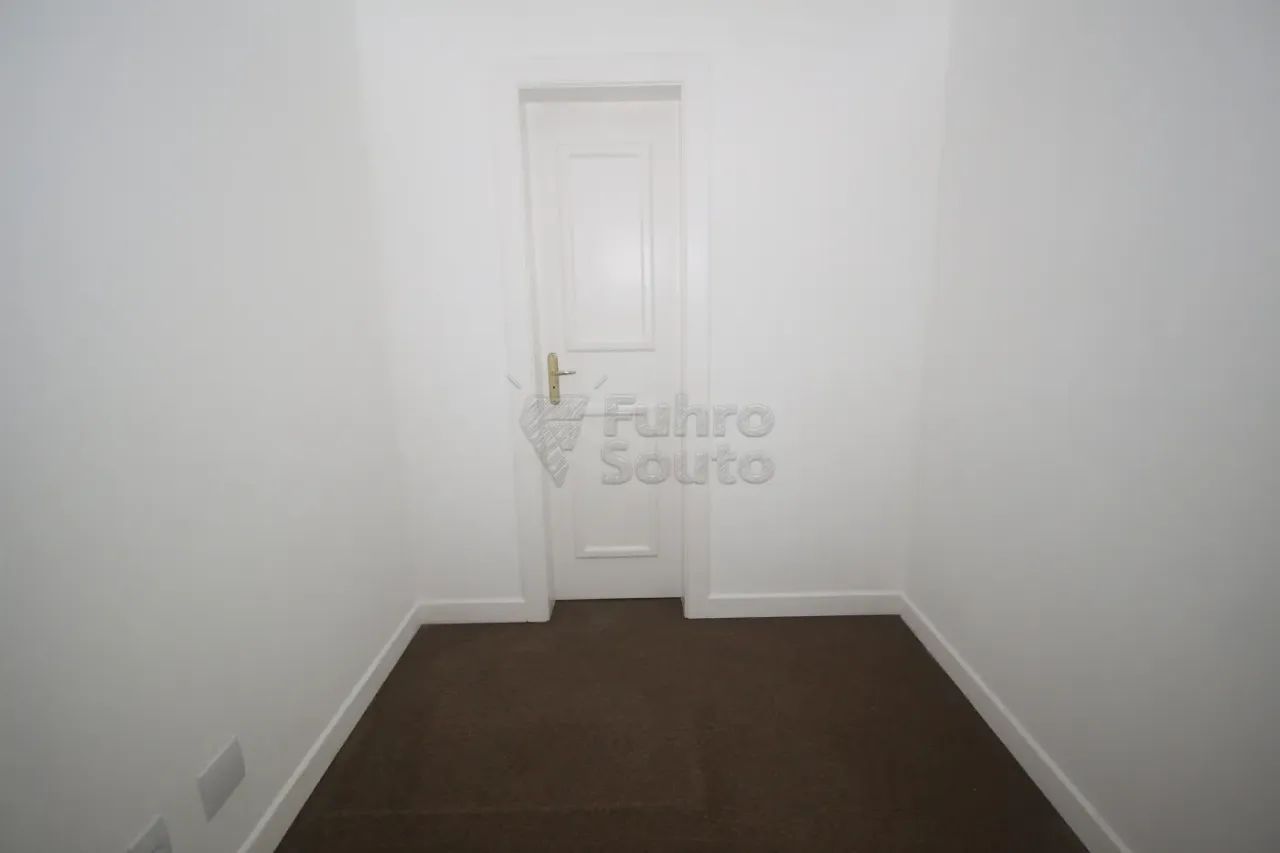 Comercial Sala em Condomínio em Pelotas - Foto 2