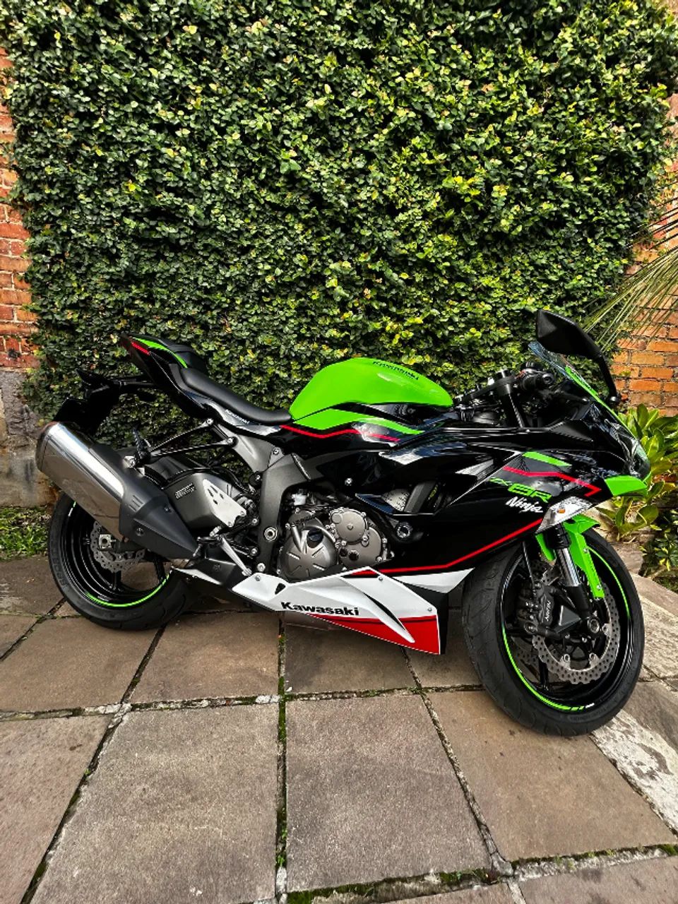 Kawasaki Zx-6r 636cc 2022 - 1497514932 | OLX