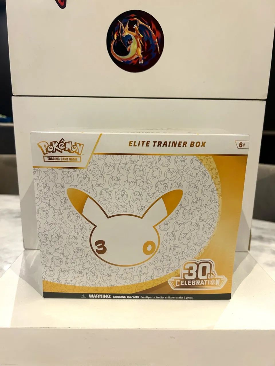 ELITE TRAINER BOX 30th INGLÊS 