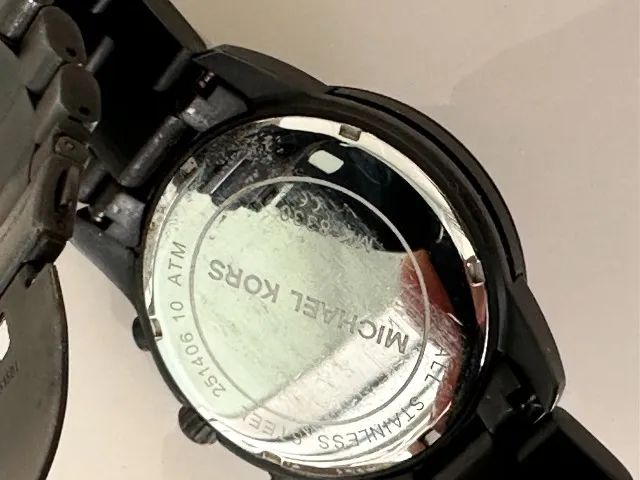 Oferta: Relógio Michael Kors MK8330 - Analógico  - Foto 3