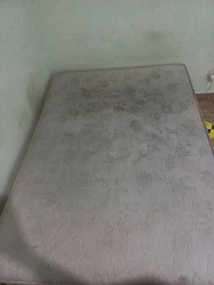 Cama de casal bem confortável 