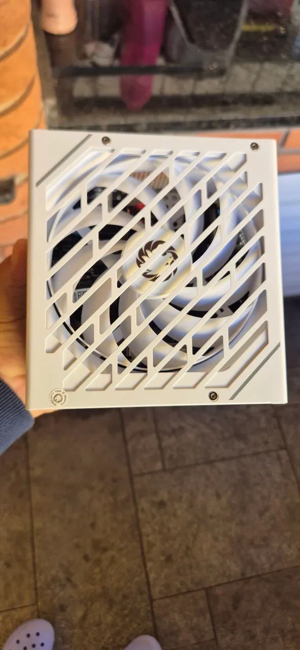 Fonte gamemax 850w branca  - Foto 4