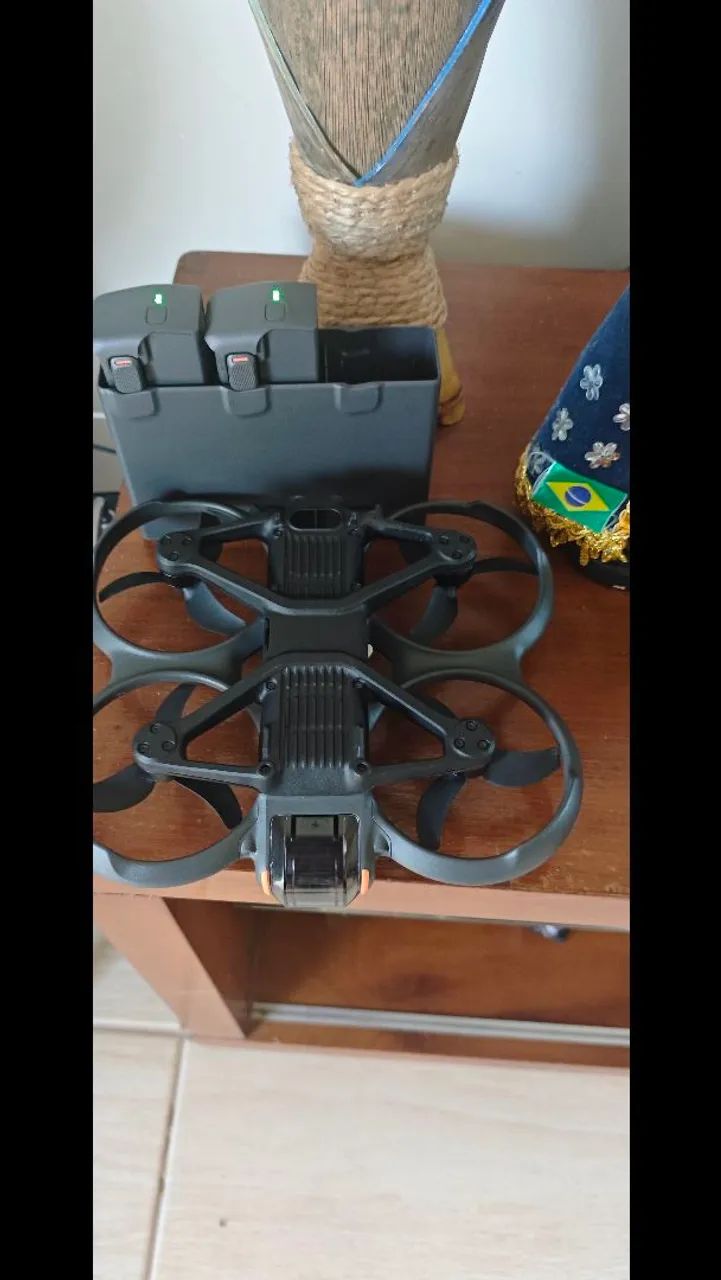 DJI AVATA 2 HUB 2 baterias