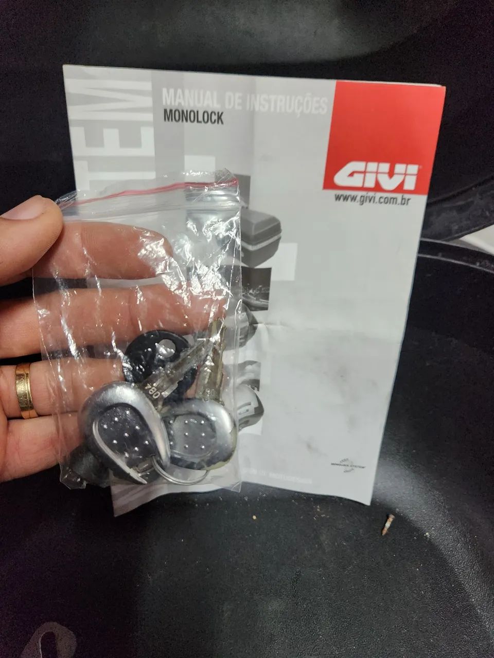 Baú Givi 33 Litros - Foto 3