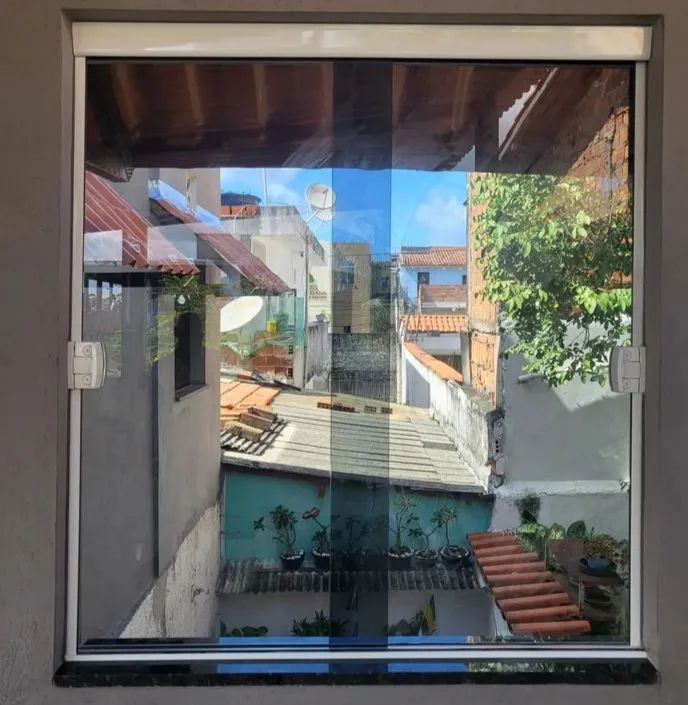 JANELA EM VIDRO TEMPERADO  - Foto 2