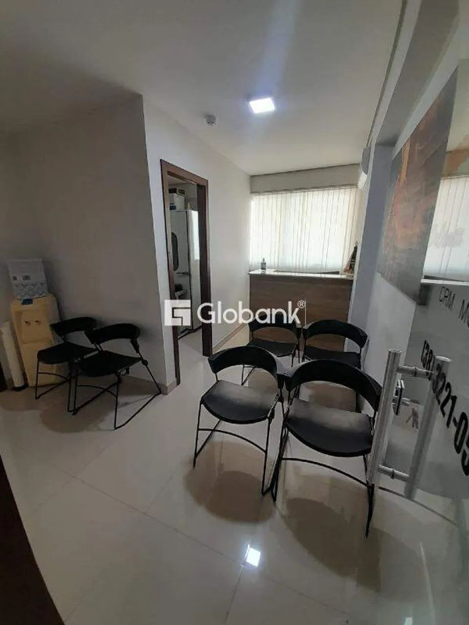 Sala comercial à venda em Centro com 33m² e banheiro. - Foto 5