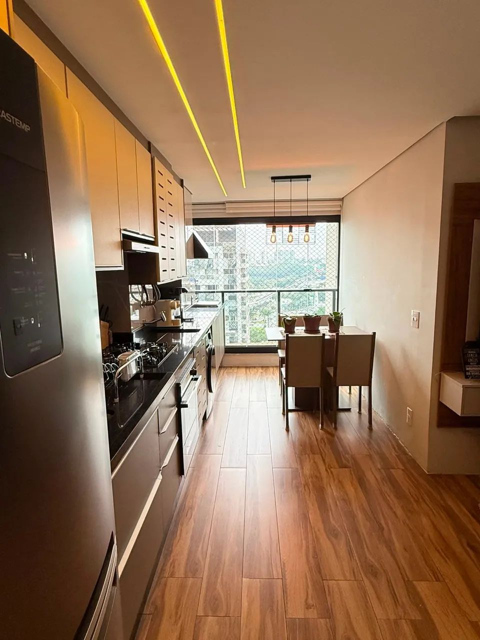 Apartamento para venda em Centro com 2 quartos, sendo 1 suíte, 51m² - Foto 2