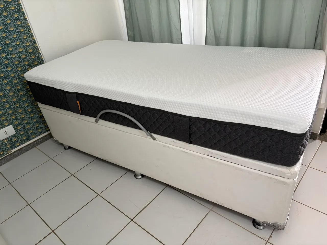 Colchão EMMA Hybrid 2.0 novo - box baú solteiro