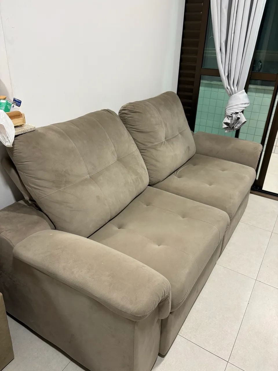 Sofá Retrátil e Rack novos - Foto 2