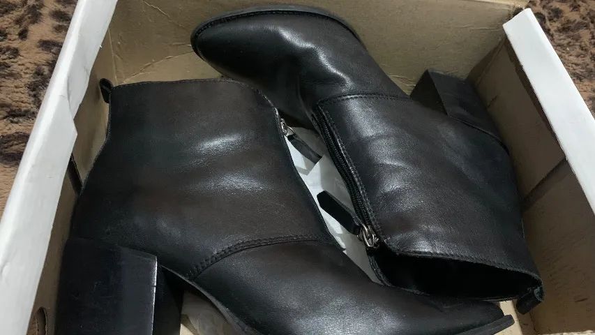 Bota em couro n 37 - Foto 2