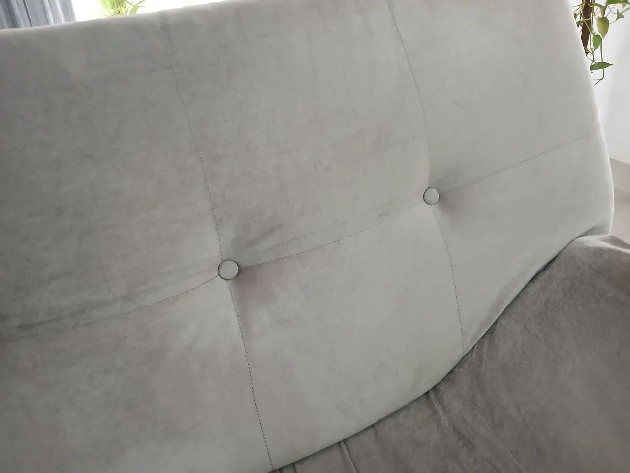 Sofá 2 e 3 lugares suede cinza claro - Foto 4