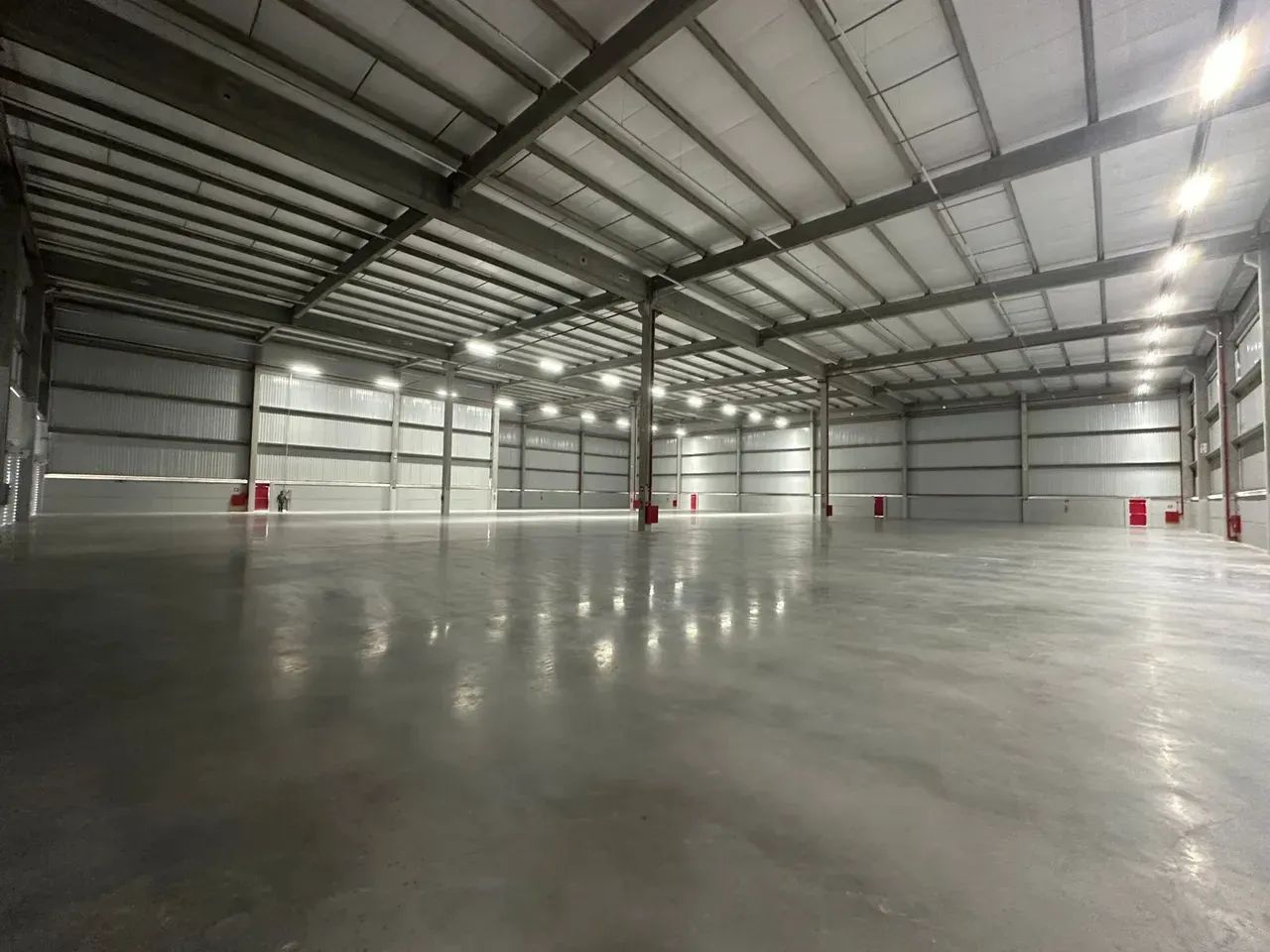 Galpão com área total de 4500m² no Civit II - Foto 3