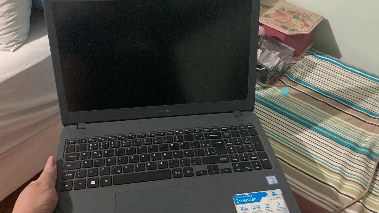 Notebook Samsung Essentials NP350XAA-KF3BR