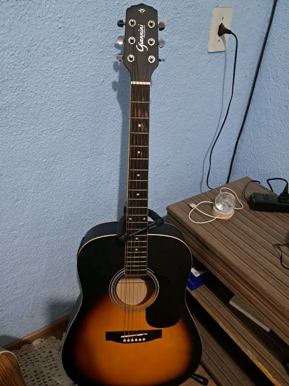 Violão top pouco tempo de uso 