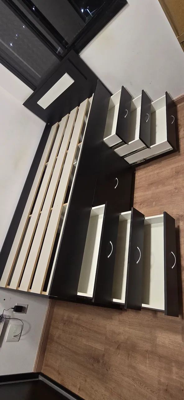 Cama de Solteiro com 7 Gavetas - Preta e Branca - Excelente Estado - Foto 3