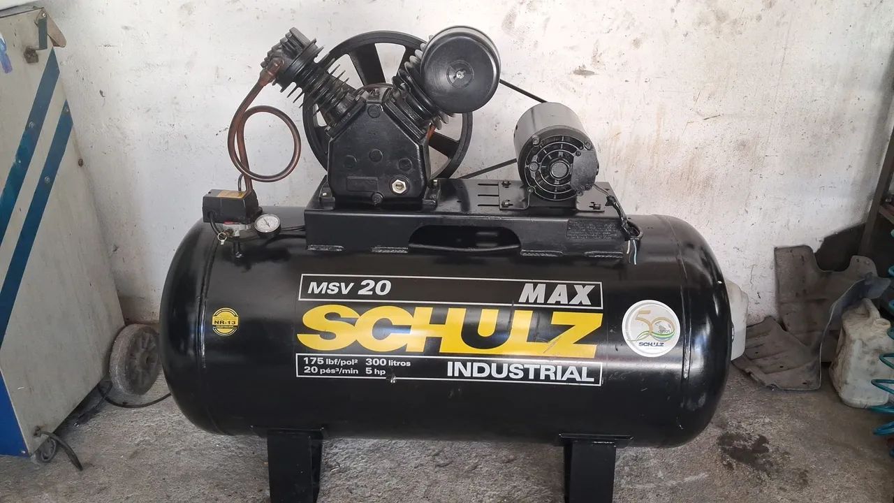 VENDO COMPRESSOR SCHUZ  300 LITROS  - Foto 3