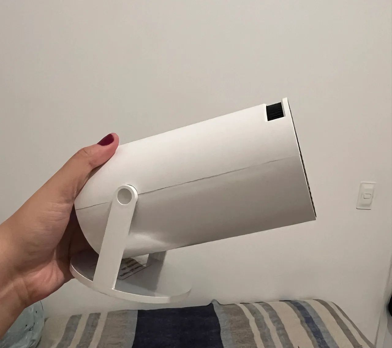 Mini Projetor Portátil 5G, Wi-Fi 6 Bluetooth  - Foto 5