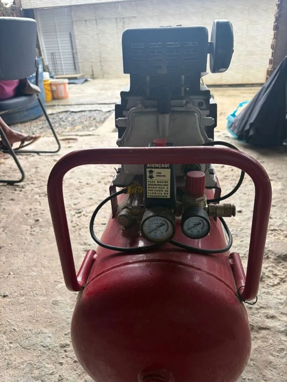  Compressor de Ar Portátil 50L  - Foto 3