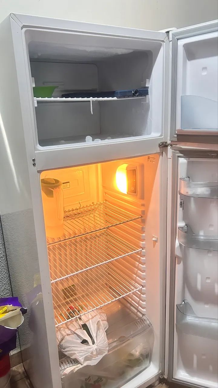 Geladeira bem conservada  - Foto 4
