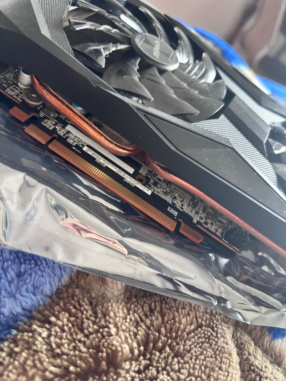 Placa de vídeo rx 6600 asrock  - Foto 2