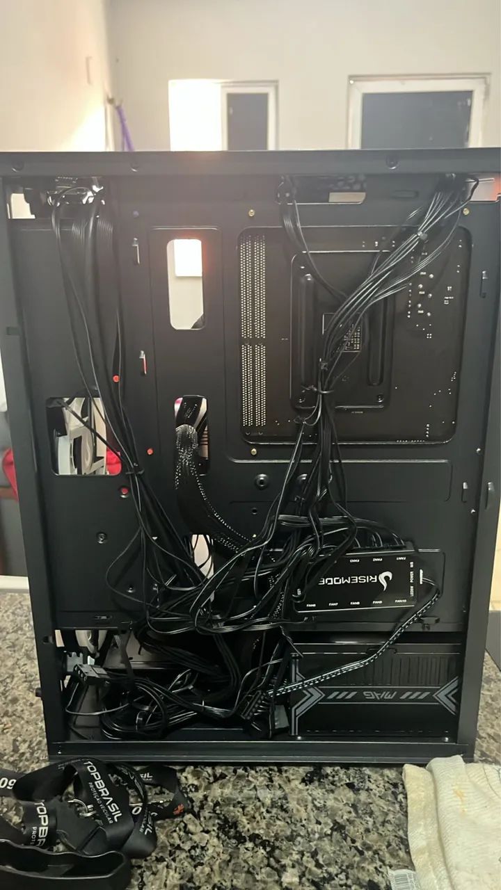 ?PC Gamer Ryzen 5 + RX 5500 + 16GB + SSD?